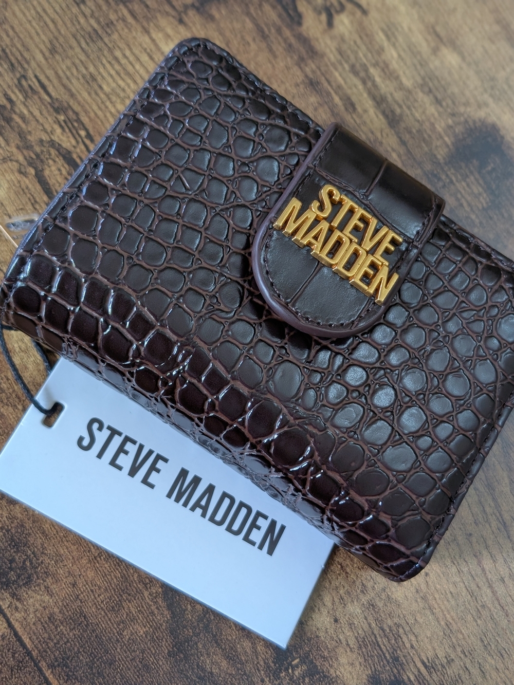 NWT Steve Madden Men’s Croc-Embossed Brown Leather Wallet